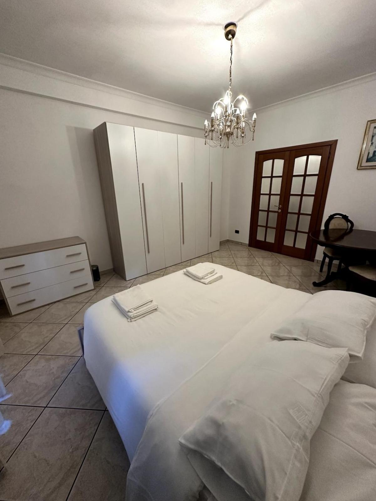 Homestay Tranquillo Stazione Serenissima, 2 Stanze Private E Cucina Condivisa Con L'host Rome